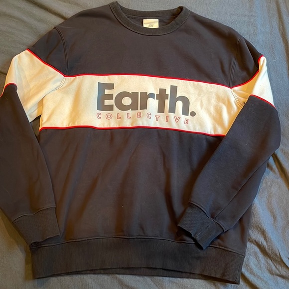 H&M crewneck sweater - Picture 1 of 3
